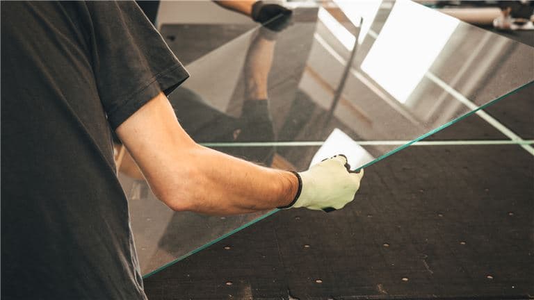 Professional mirror removal process in action